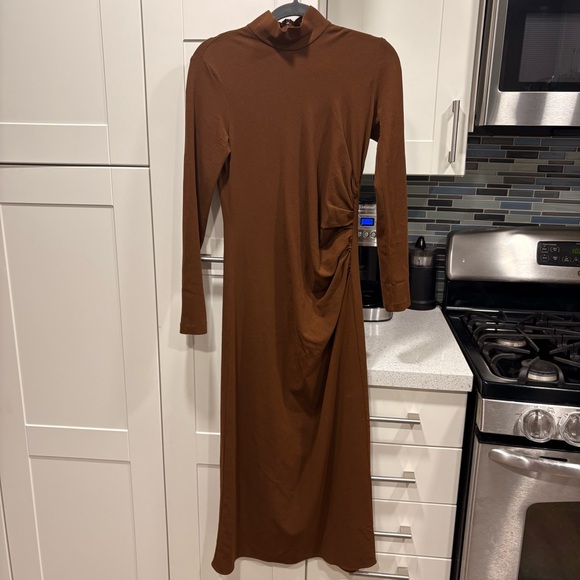 Zara draped knit long sleeve midi dress - Picture 5 of 12